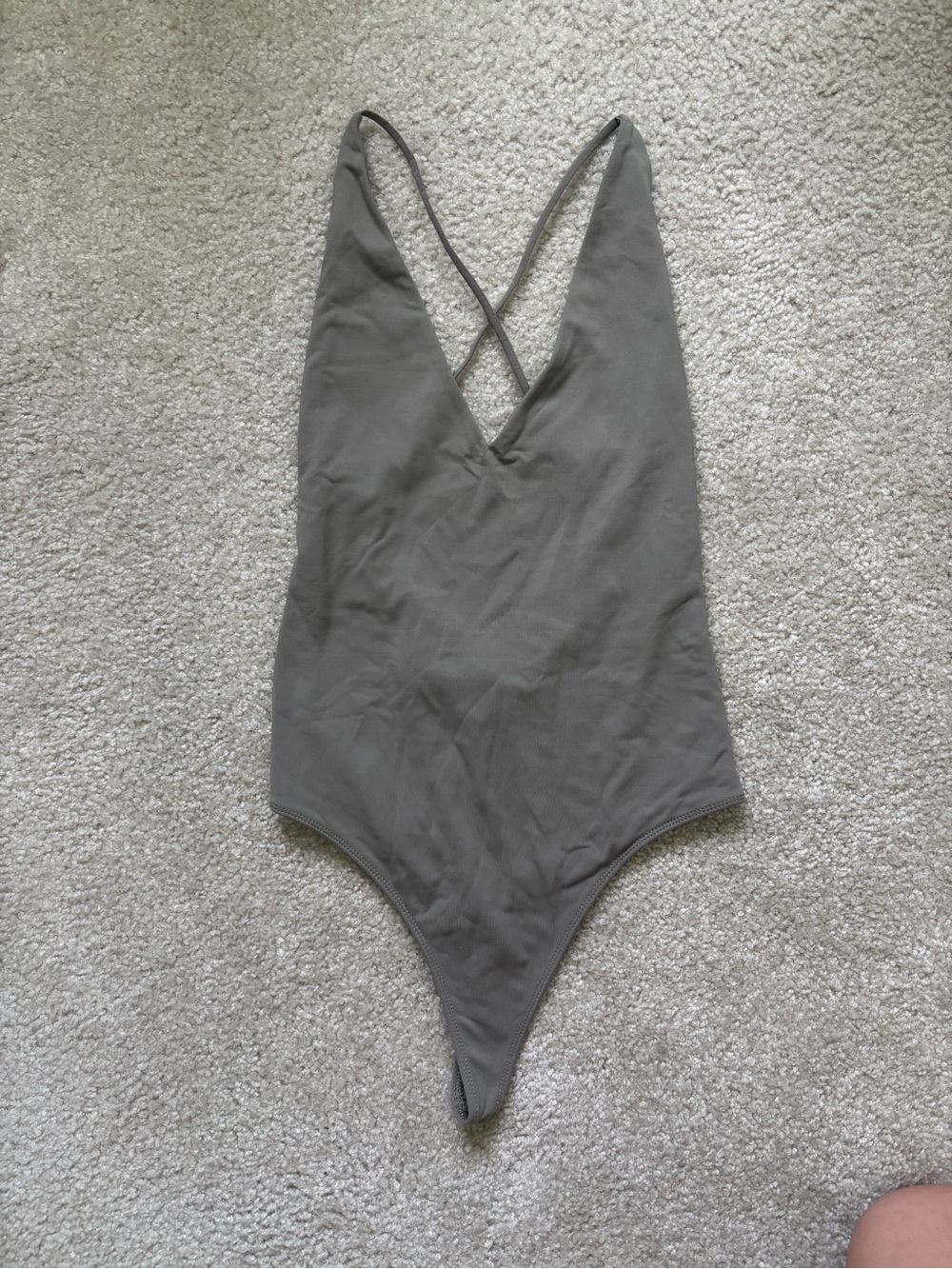 Aritzia Babaton olive green bodysuit